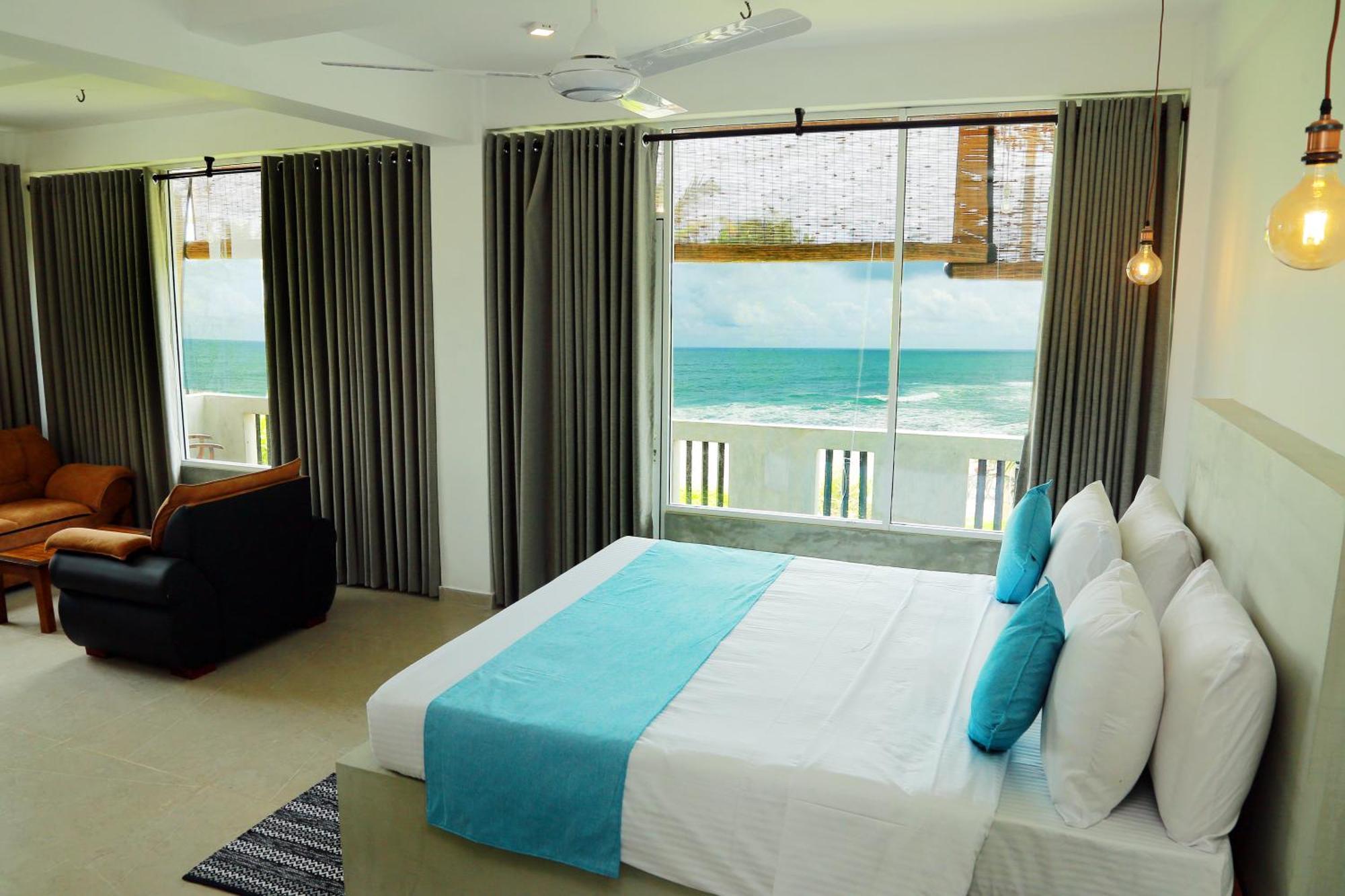 Cocos Hotel Midigama Exterior photo
