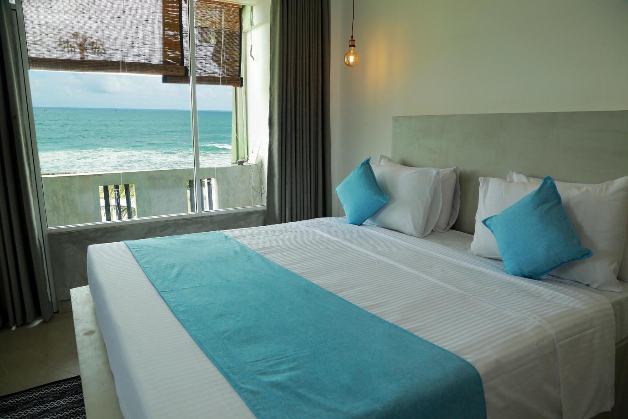 Cocos Hotel Midigama Exterior photo